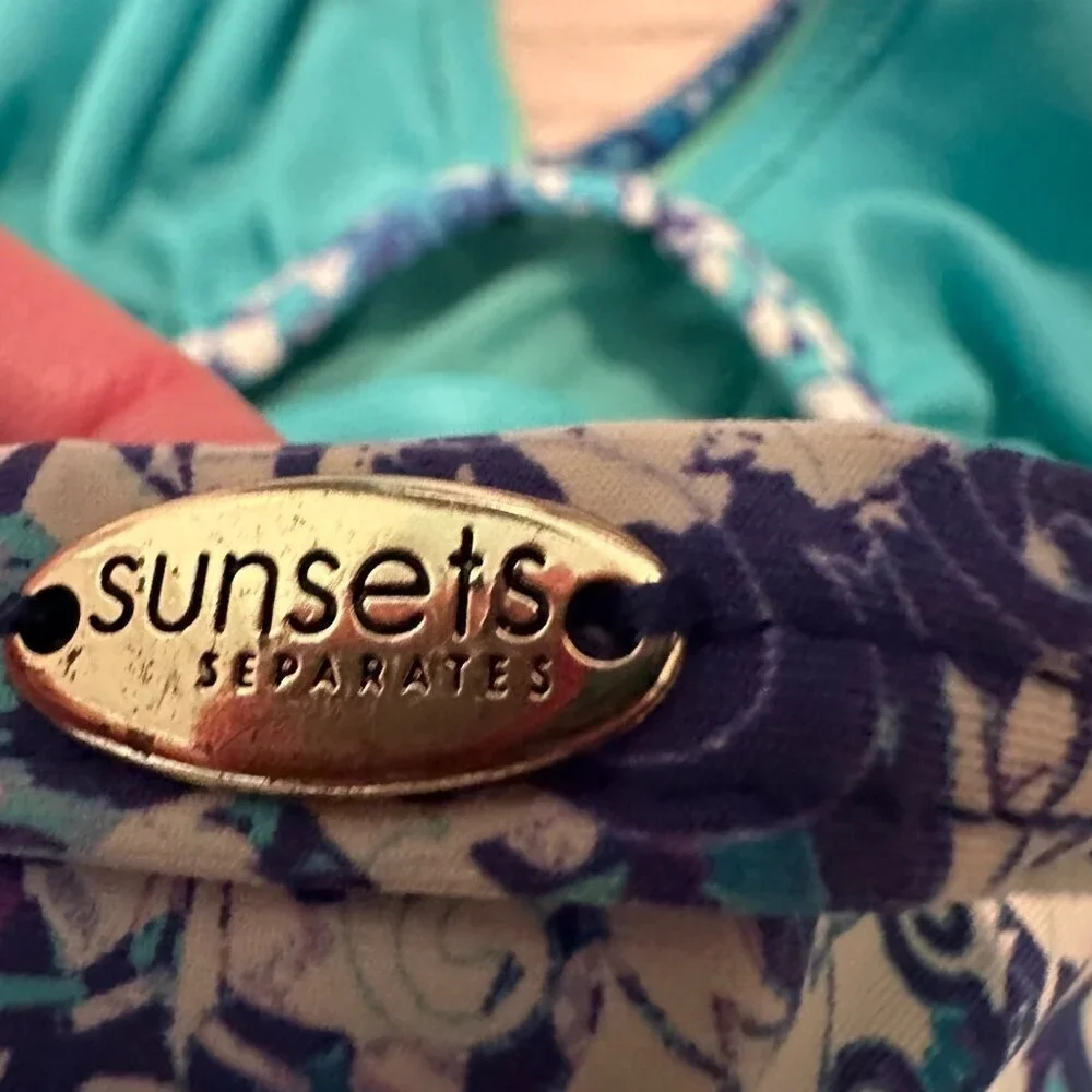 SUNSETS WOMENS BLUE TANKINI BATHING SUIT TOP 38D